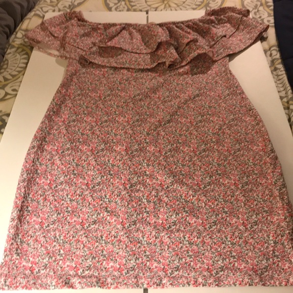H&M Off Shoulder Dress; Size Large - Picture 3 of 5